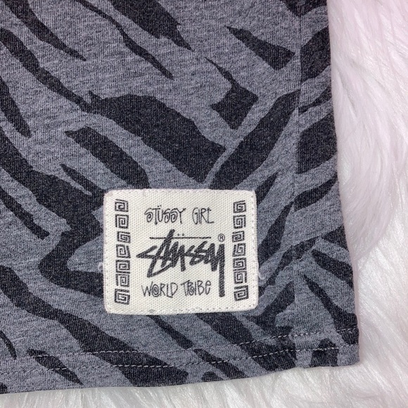 Stussy Gray Cropped V-neck - Picture 2 of 5
